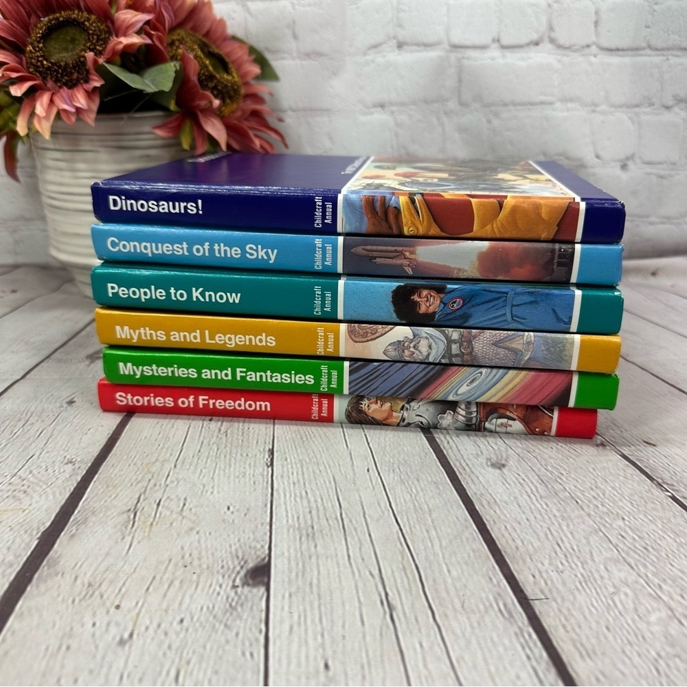 vintage childcraft annual hardback Children's Book 1980s bright colors